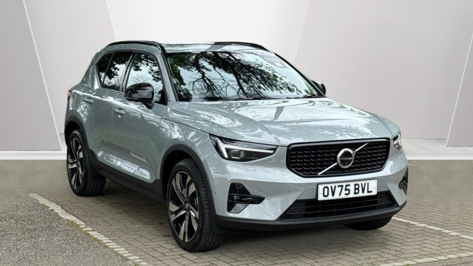 Volvo XC40 2.0 B4P Ultra Dark 5dr Auto Petrol Estate